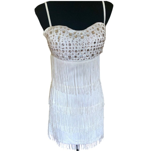 AIDA White Flapper Dress Rhinestones & Fringe Size Medium NWT - Picture 10 of 13